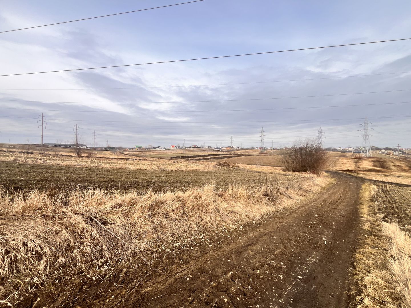 Teren Intravilan de Vânzare 33 Ari | Suceava/Ipotesti I 82.500 Euro - Poză 2