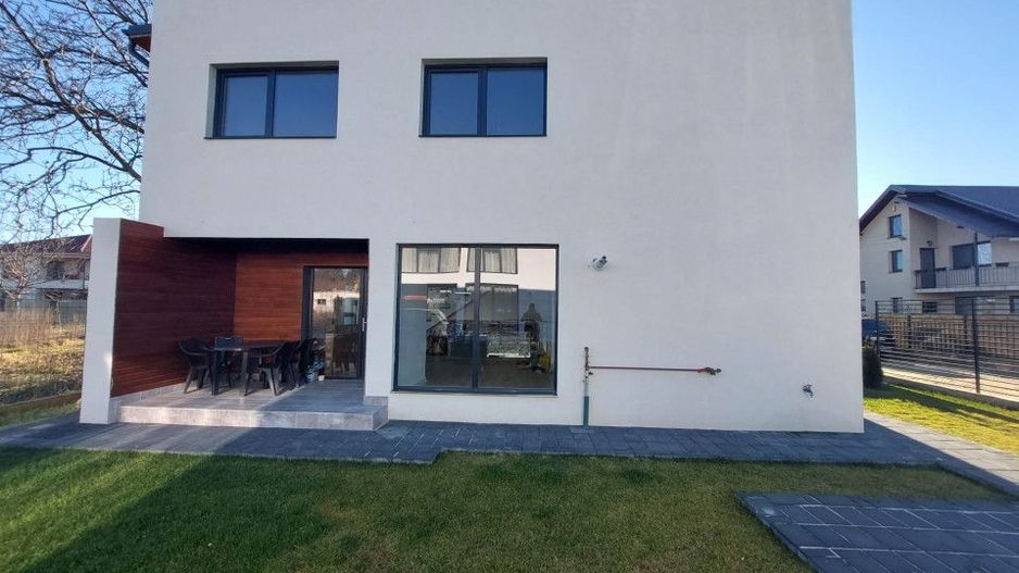 Vanzare Vila 4 camere Stefanesti - Poză 4