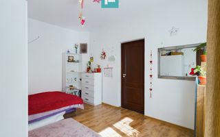 Apartament la casă - 3 camere, Pârneava - Poză 9