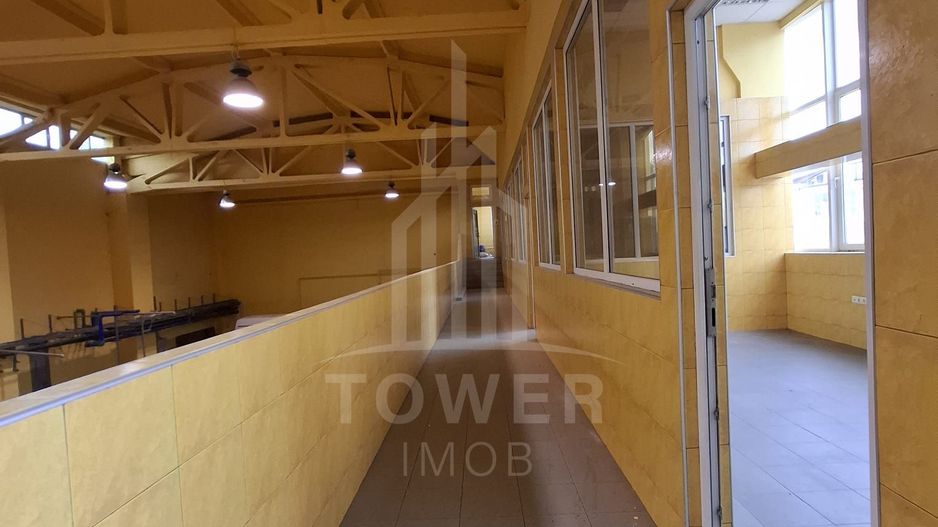 Hală + spații de birouri + apartament - Poză 3