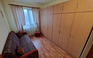 3 Camere Semidecomandat- Etaj intermediar-Zona Alexandru cel Bun - Poză 5