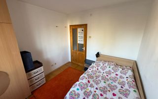 SOCOLA - BLOC 1980 - ETAJ INTERMEDIAR - APARTAMENT CU 3 CAMERE 2 BAI - Poză 4