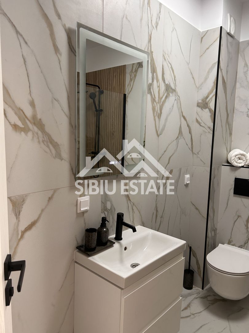 Studio finisat, modern, cu parcare si balcon - Poză 1