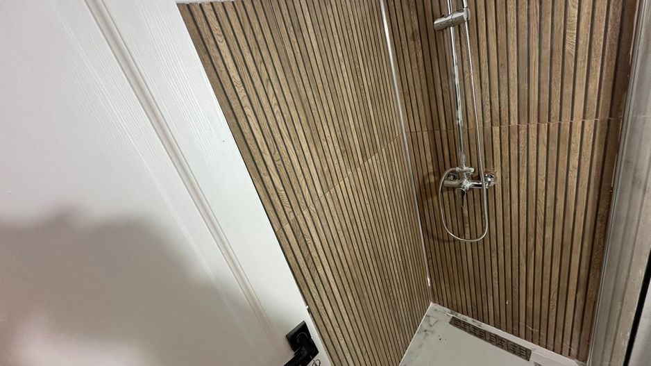 1 camera renovata cu balcon ETAJ 1 - Poză 4