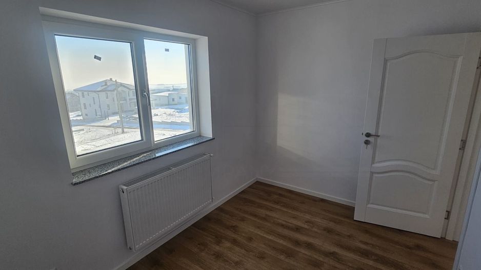 Duplex De Vanzare I Ipotesti, Suceava I Pret: 141.999 € - Poză 3