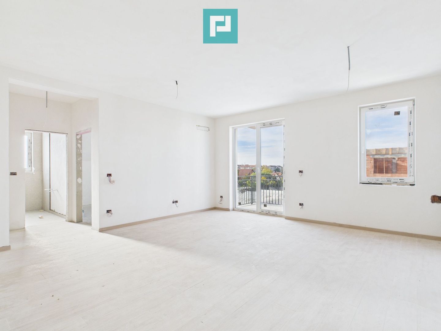 Apartament spatios în Freidorf lângă Shopping City - Poză 1
