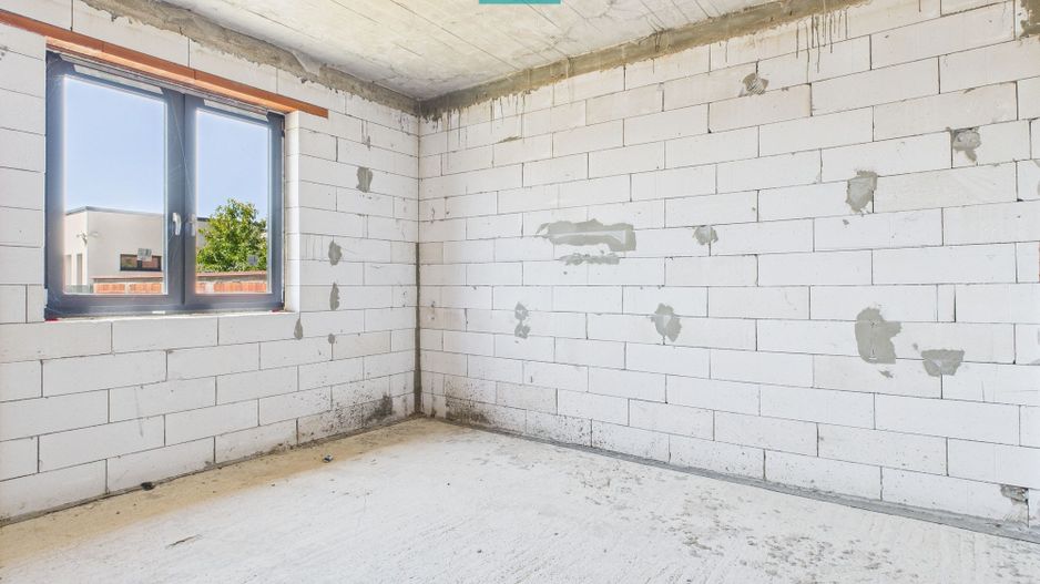 Casă nouă la roșu în Mândruloc - Poză 15