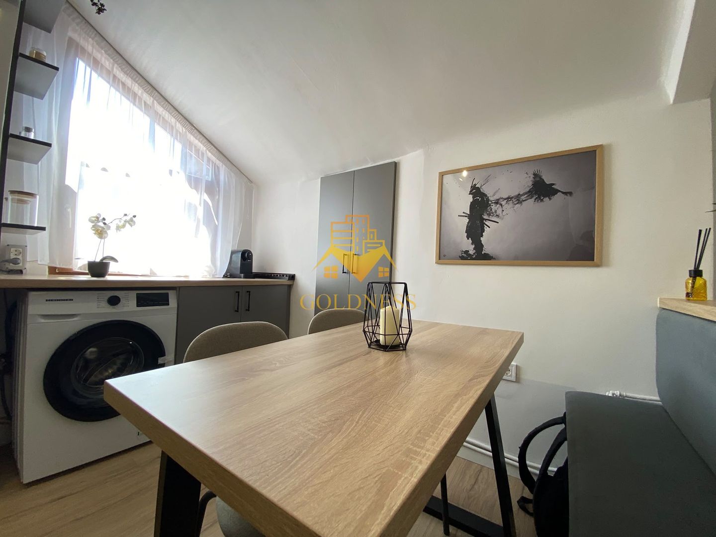 Apartament 40 mp la 2 minute de Piata Muzeului! Bloc istoric cu lift! - Poză 2