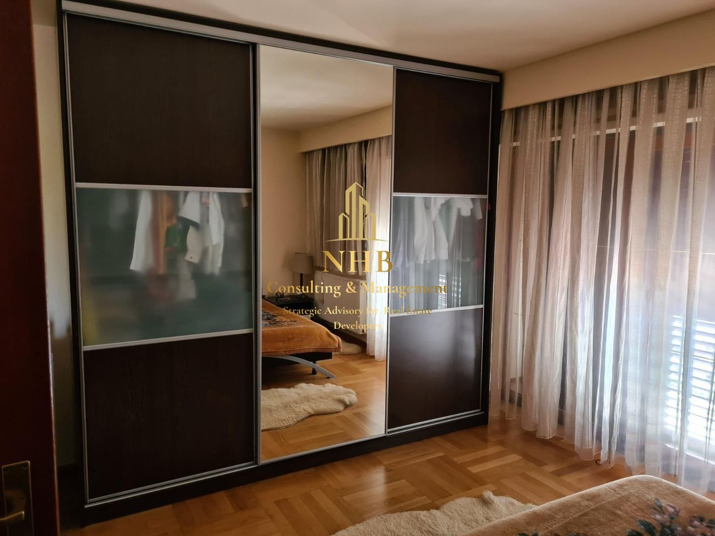 Ocazie rara! Vila de 4 camere in Baneasa + garaj - Poză 7