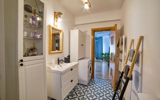 Casa complet mobilata 5 camere 3 bai curte generoasa - Poză 16