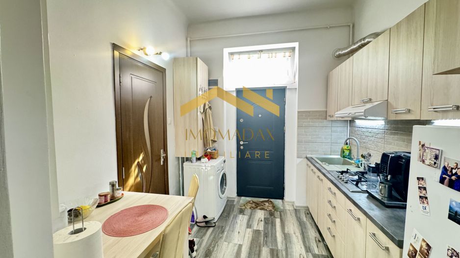 Lunei-Apartament 1 Camera-Centrala Proprie - Poză 6