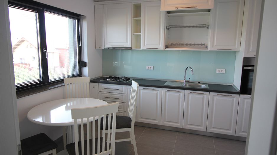 Apartament cu 3 camere de închiriat în zona Nord - Poză 4