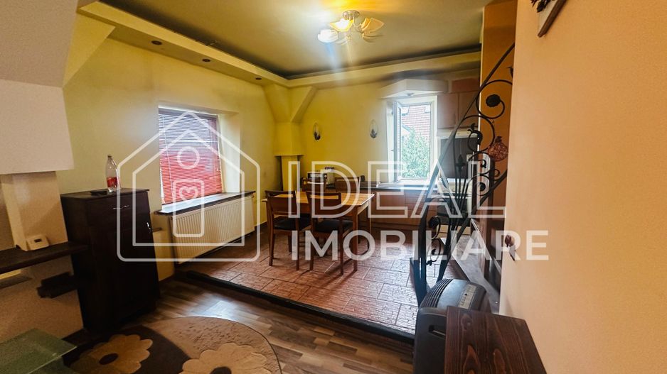 Apartament cu 3 camere la mansarda, in zona Terezian - Poză 2