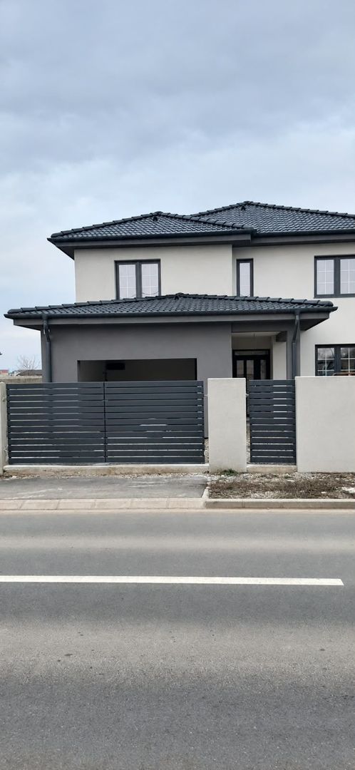 CASA DE VANZARE IN CIHEI - Poză 1