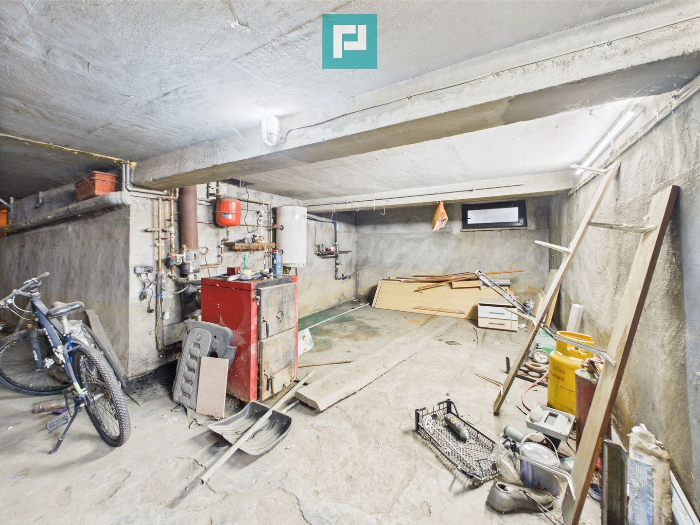 Vilă cu 8 camere în Săcălaz, Central - Poză 21