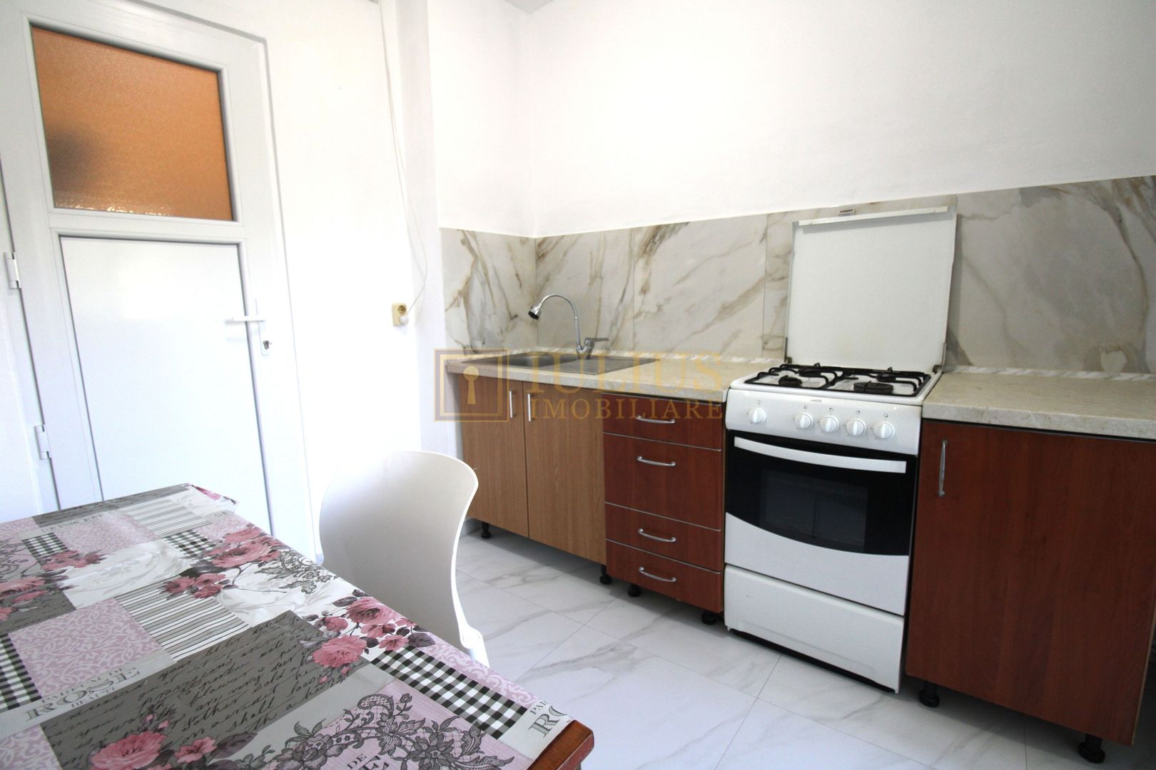 Apartament in zona Soarelui - Poză 9