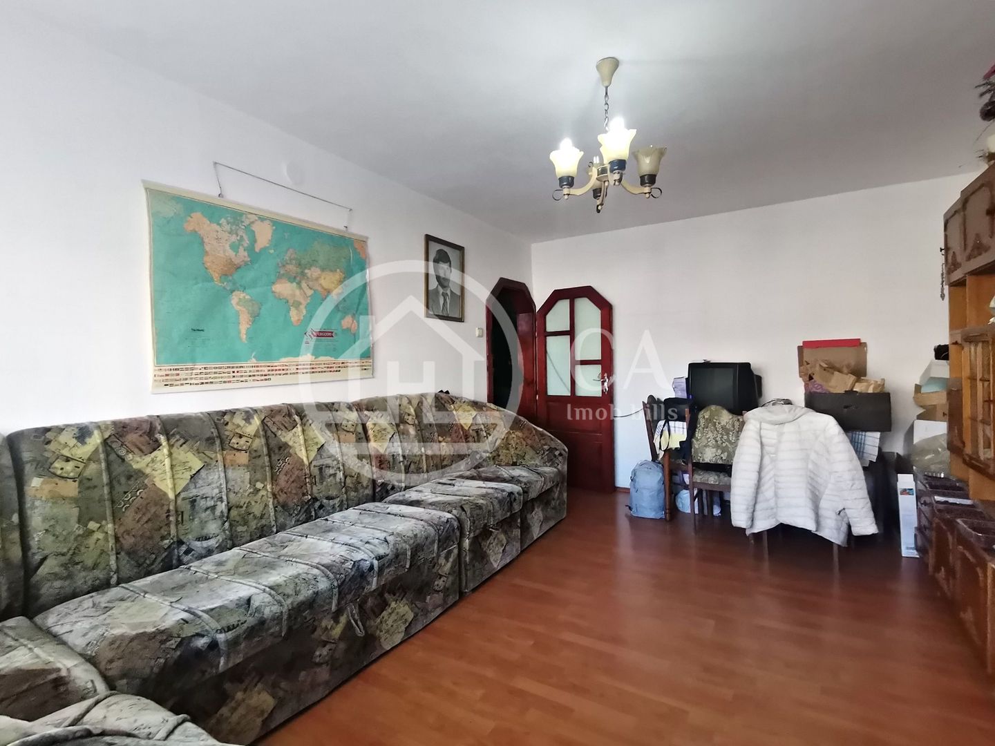 Apartament de vânzare cu 3 camere în zona Iosia , Oradea - Poză 1