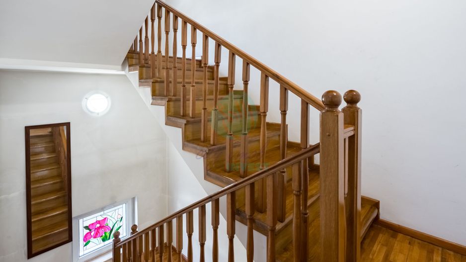 Vila spatioasa in zona Erou Iancu Nicolae - British School - Poză 11