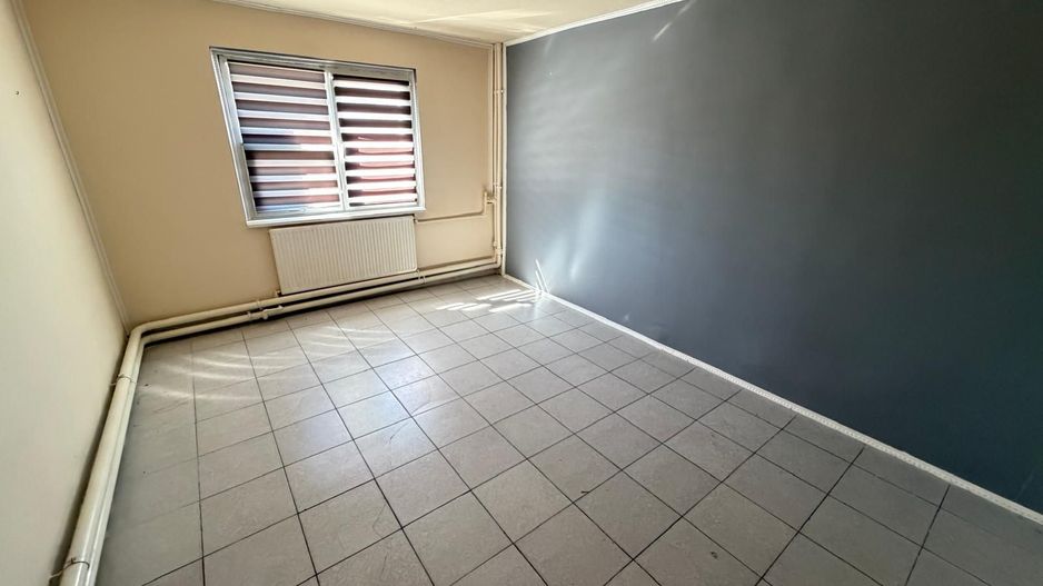 21 mp | Bulevardul Muncii | APARTAMENT/BIROU/COMERCIAL - Poză 1
