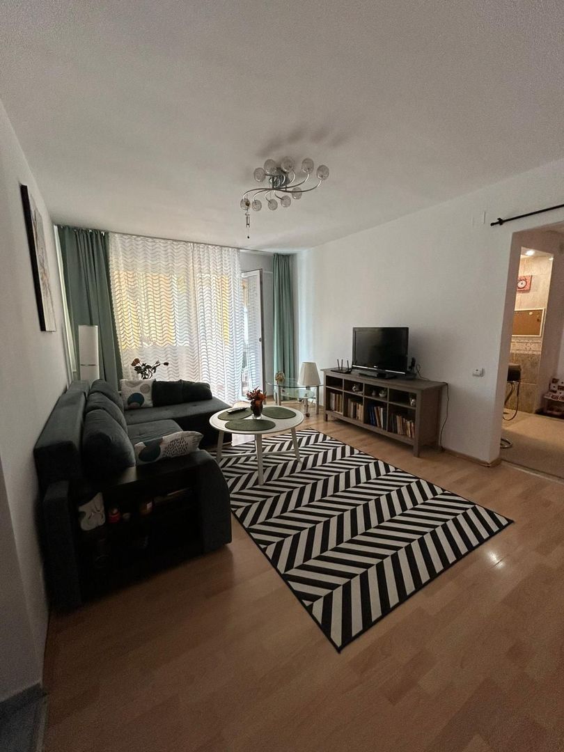 De inchiriat apartament de 3 camere in Titan, la 3 minute de metrou si parc IOR - Poză 2