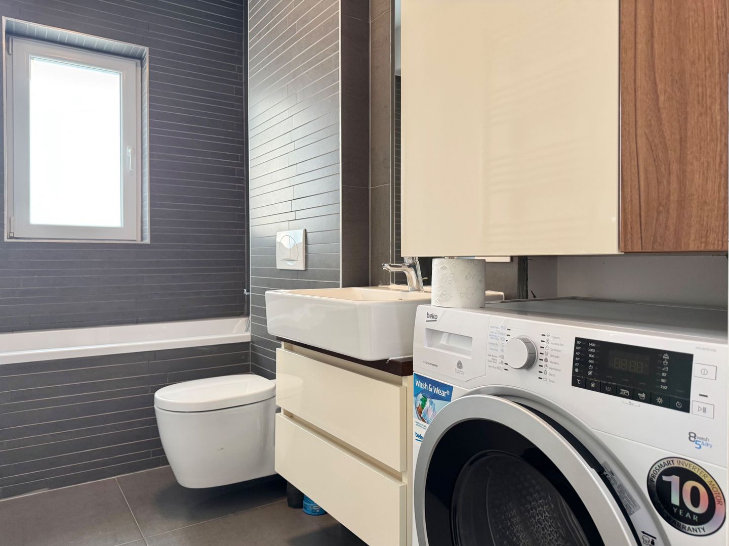 Apartament modern, lift și parcare – zona Calea Lipovei - Poză 23