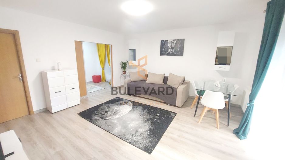 Apartament cu 2 camere,  zona strazii Eroilor! - Poză 1