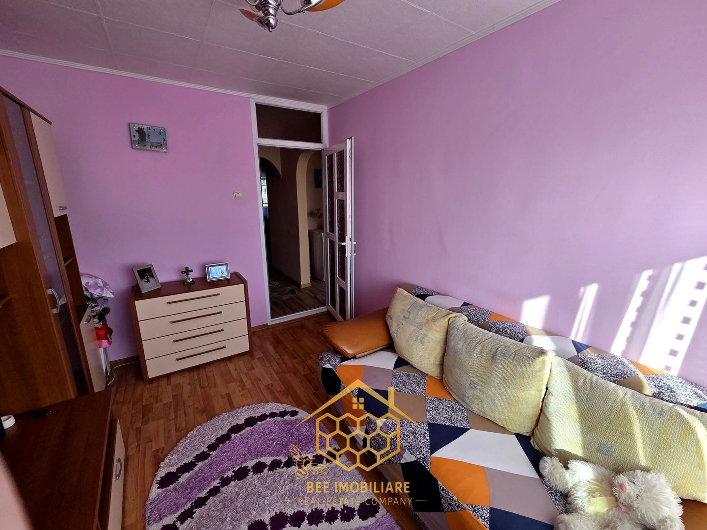 Apartament cu 3 camere in zona centrala - Filiasi - Poză 10