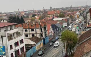 Apartament spațios de Închiriat 2 Camere, Et 6/8,  Intim Spitalul Arad - Poză 12