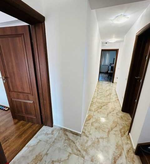 Vila de locuit + birouri P+1+M in Antiaeriana - Margeanului - Poză 4