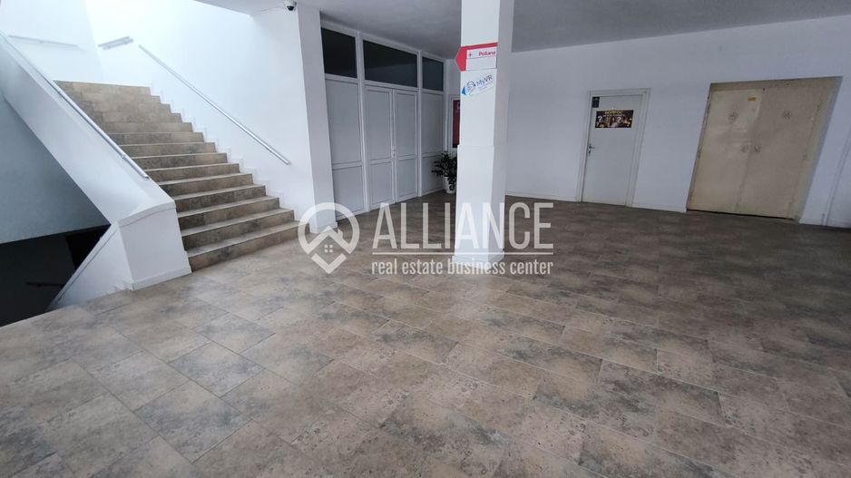 FALEZA NORD cladire multifunctionala 4600 mp cu acces din Bdul Mamaia! - Poză 16