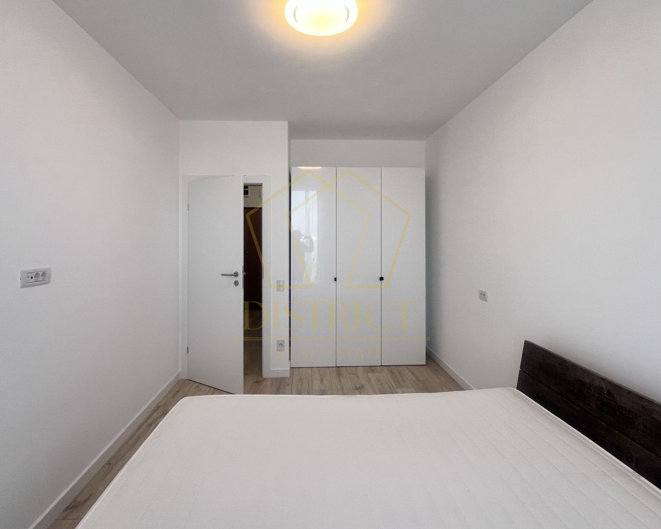 Apartament deosebit cu 2 camere | Torontalului - Poză 4