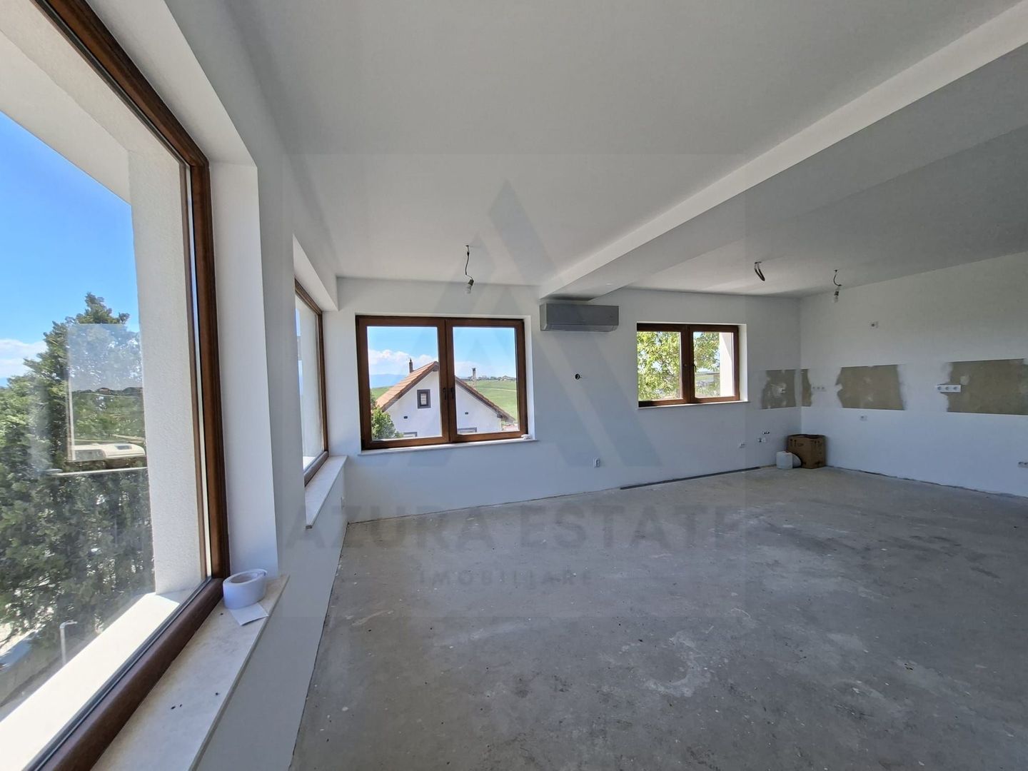 Casa premium 4 camere 2 bai pivnita filigorie teren 550 mp Sura Mare - Poză 4
