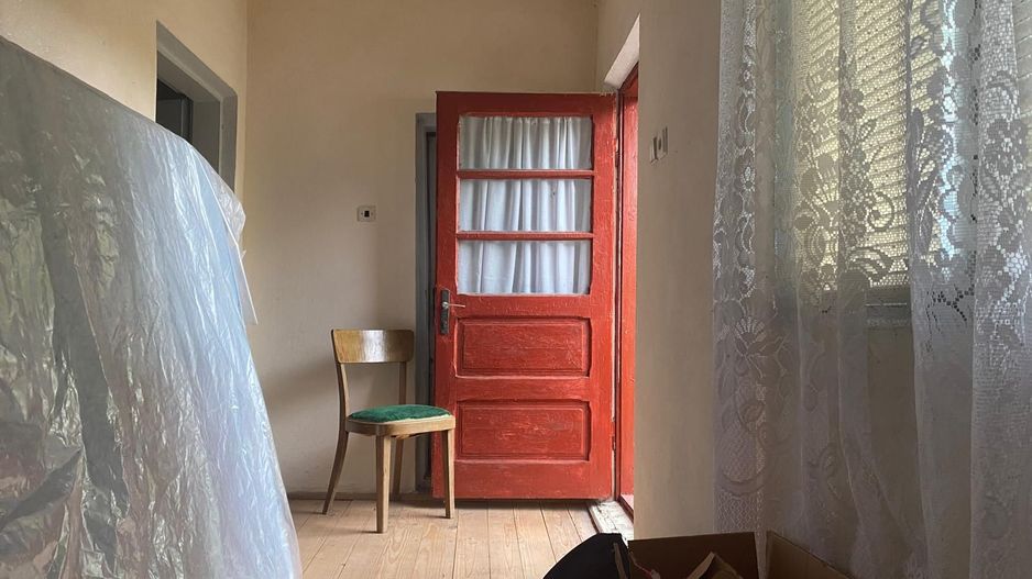 Vanzare casă cu teren generos în Săcueni, la 15 minute de Târgoviște - Poză 11