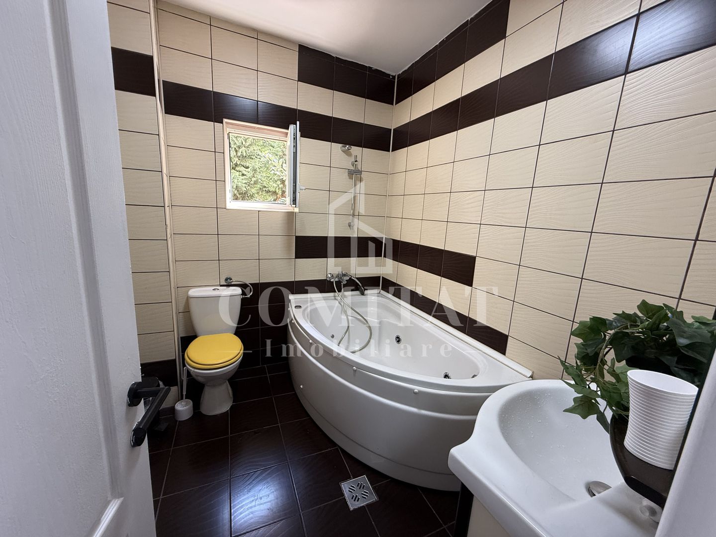 Apartament cu 3 camere decomandate | Cartierul  Andrei Muresanu - Poză 4