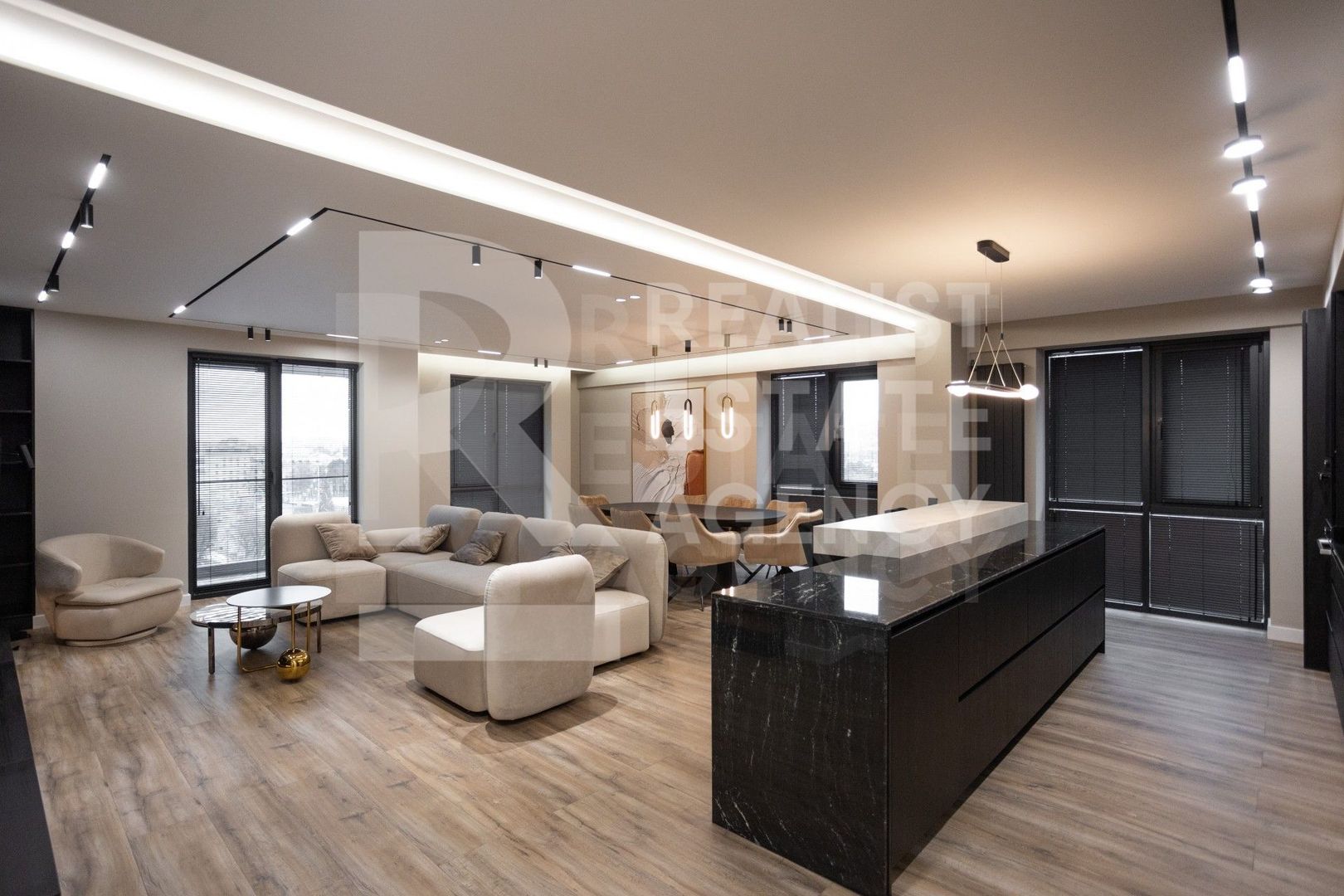 Chirie, apartament, 3 camere, stradela Teatrului, Centru - Poză 1