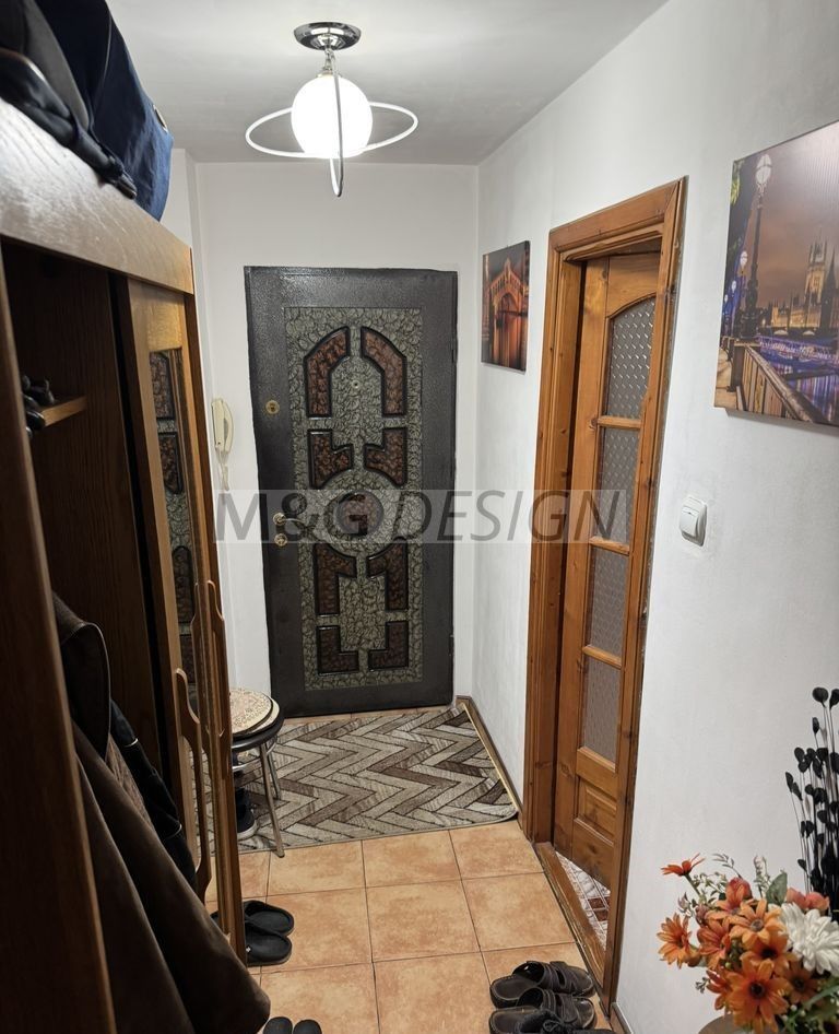 Apartament 2 camere Aradului etaj 1 cu centrala - Poză 7