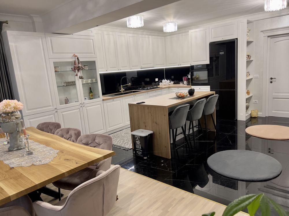 P. F.  Penthouse  Bucium 3 camere 140 mp MOBILAT - Poză 3