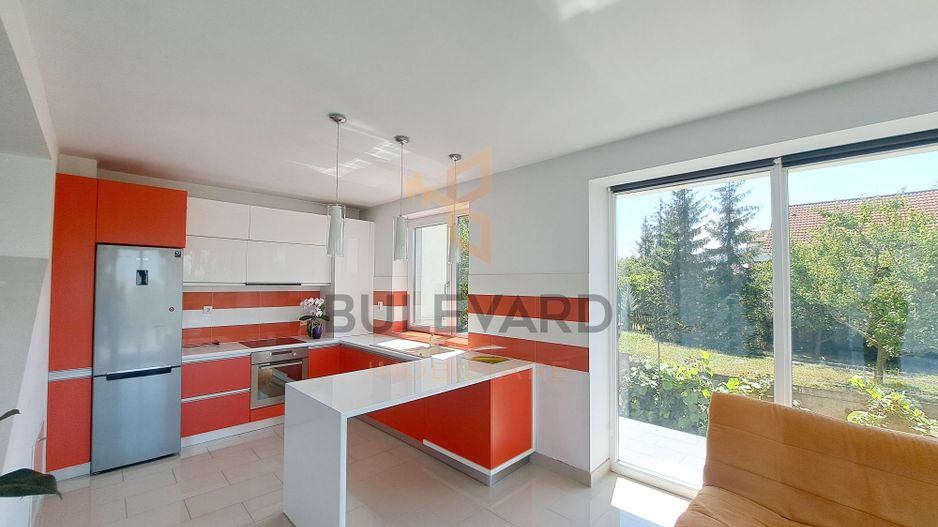 Casa tip dulplex 120 mp + 80 mp terase + garaj, zona Liceu Waldorf - Poză 5