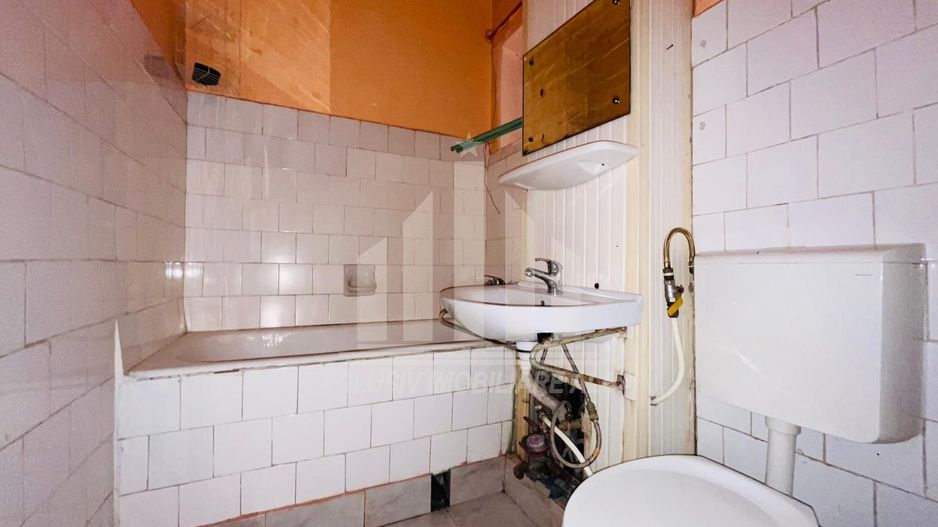 Apartament cu 3 camere decomandate, Centru - Poză 7