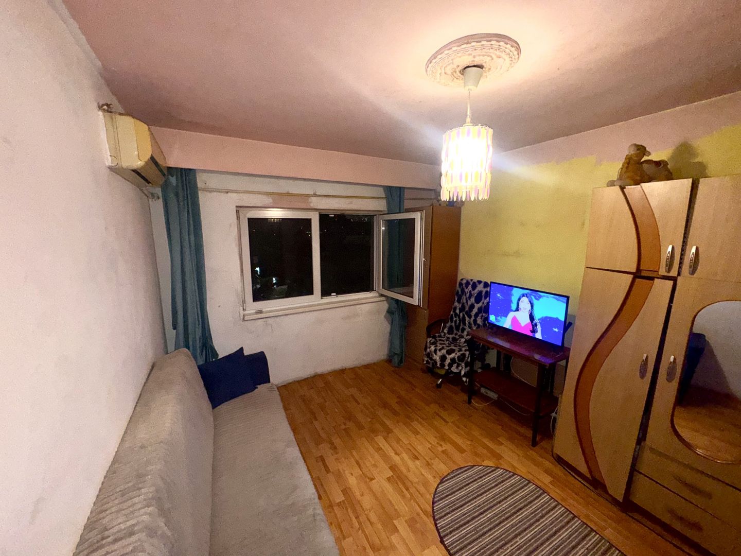 Garsoniera de vânzare | Strada Lacramioarei - Poză 2