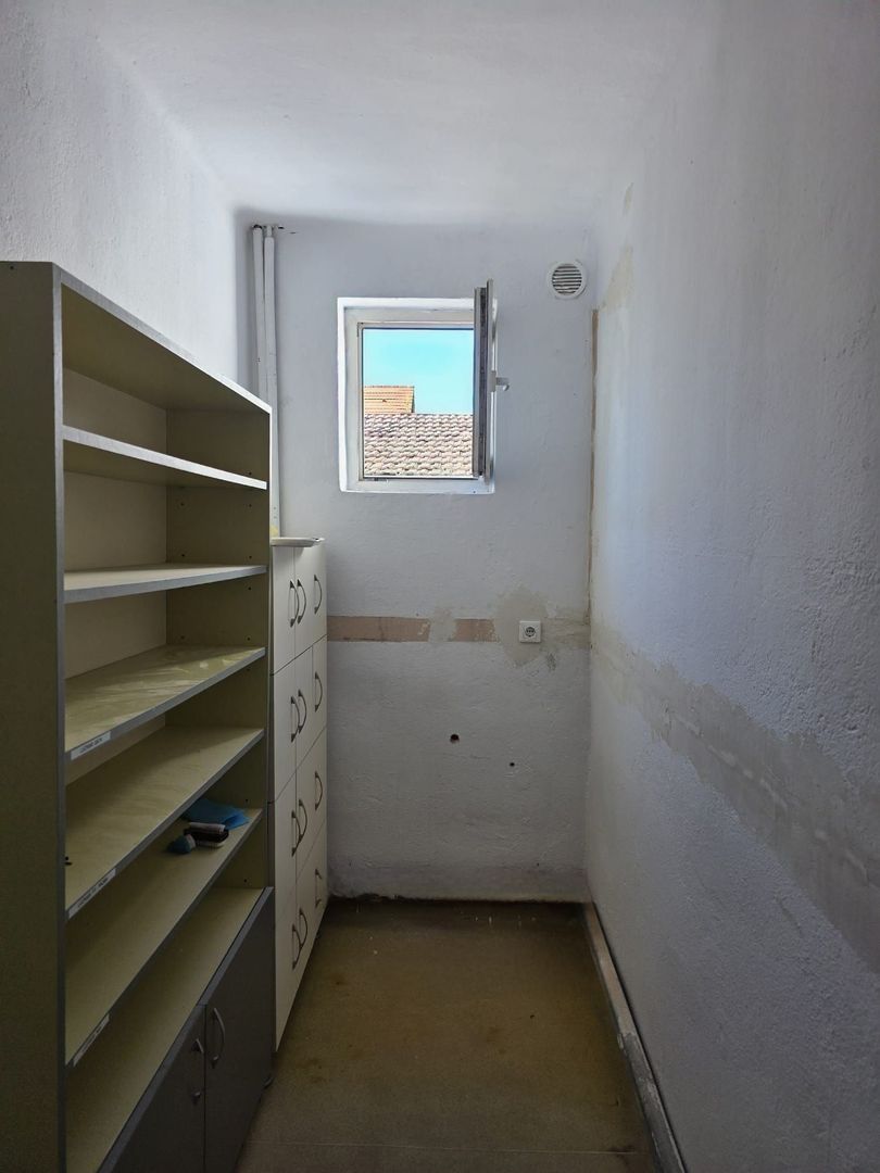 CASA  DE ÎNCHIRIAT 3 CAMERE IDEALA PENTRU SEDIU FIRMA SAU LOCUINTA - Poză 12