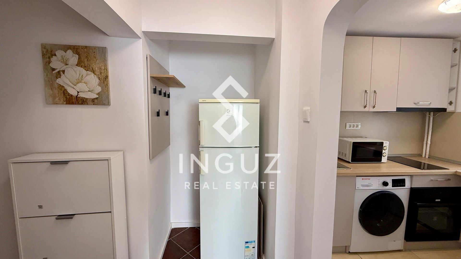 Apartament 2 camere de închiriat – Piața Victoriei (Ultracentral) - Poză 3
