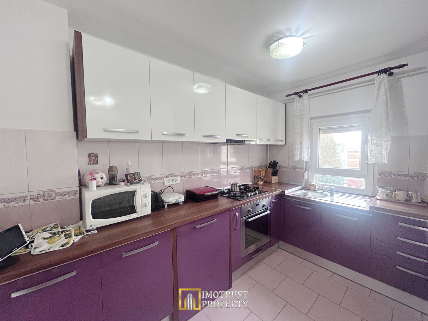 Apartament de închiriat – 3 camere, Bou Rosu - Poză 7