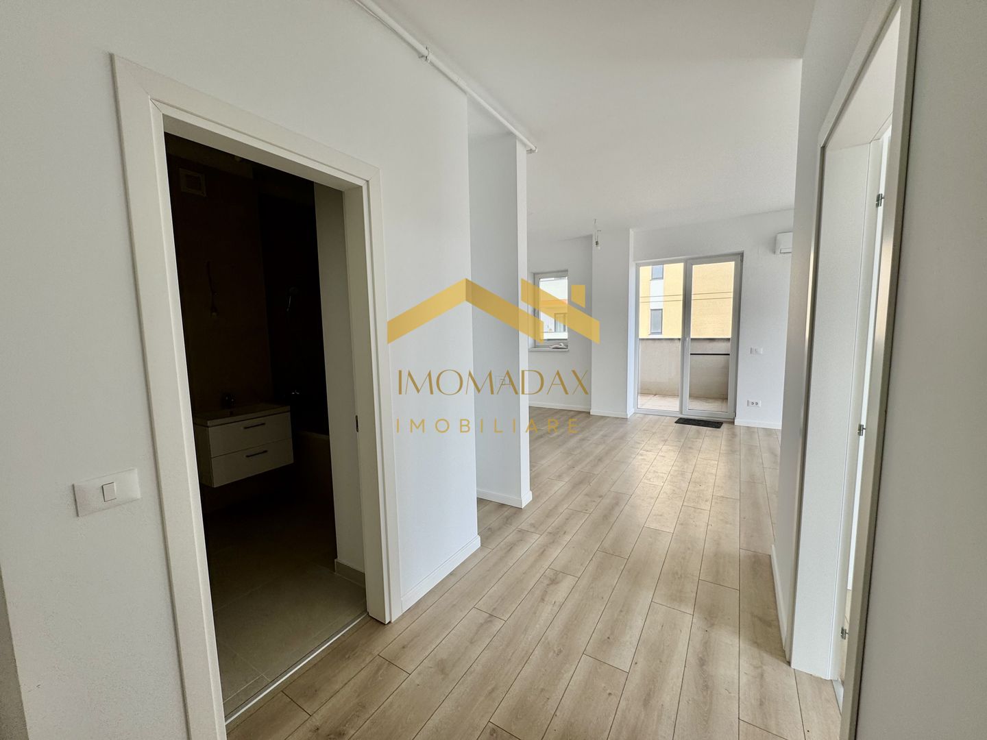 Torontalului-2 Camere-Loc de parcare - Poză 11