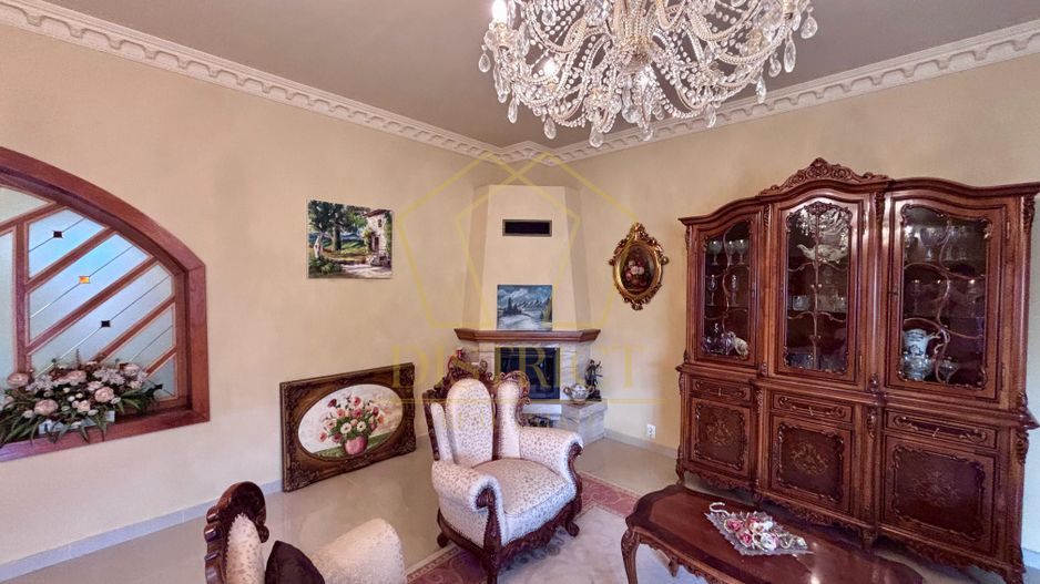 COM 0% Casa individuala spatioasa, piscina, garaj, anexe | Iosefin - Poză 8