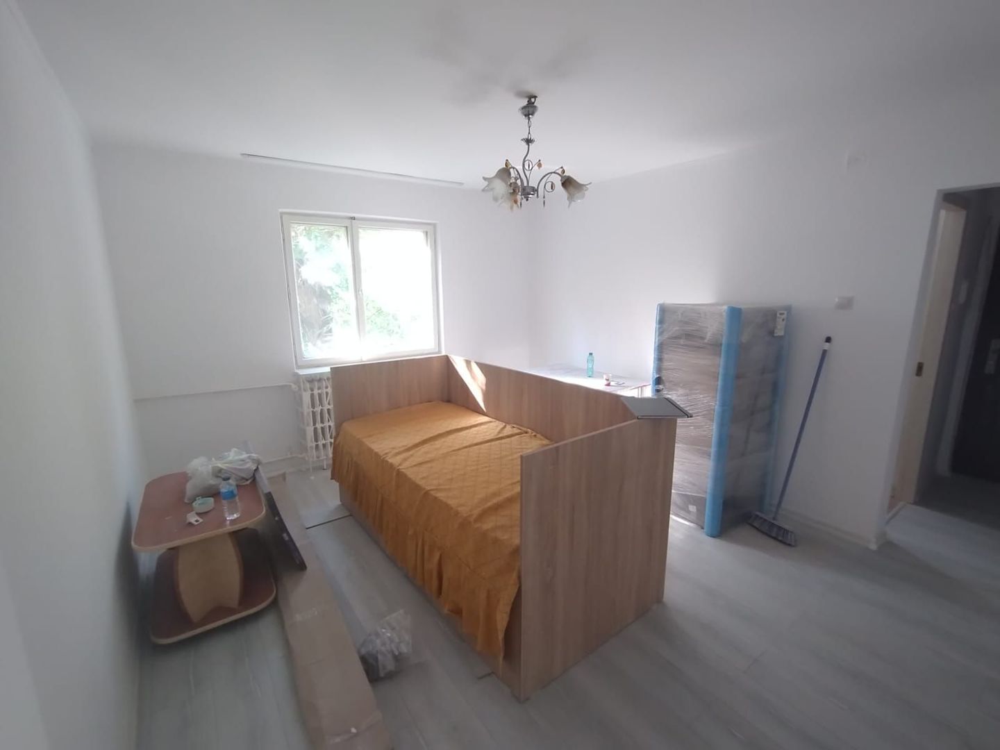 2 CAMERE, BERCENI/RESITA, RENOVAT - Poză 2