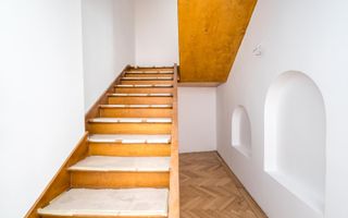 O BIJUTERIE ASCUNSA IN CENTRUL BUCURESTIULUI - Poză 4