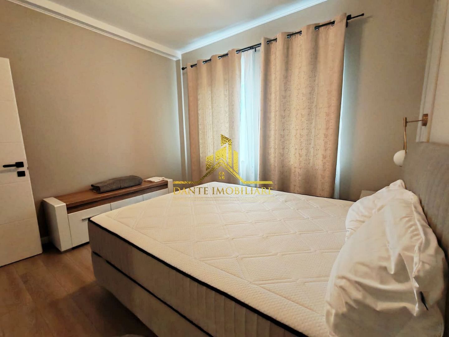 2 camere, TOTUL NOU, PRIMA INCHIRIERE, curte, parcare, Aurel Vlaicu - Poză 3