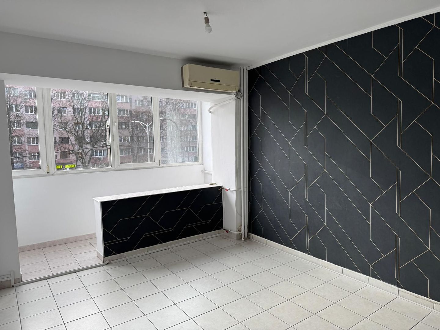 De închiriat: apartament 3 camere - nemobilat - ideal birou - Gorjului - Poză 1