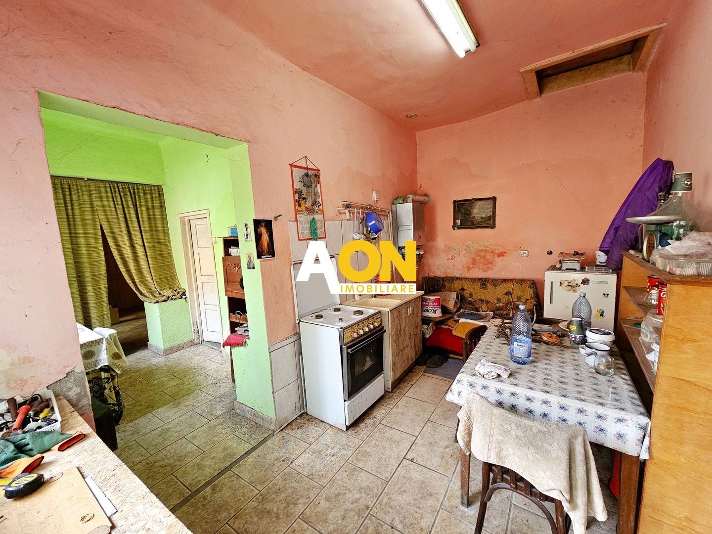 Casa veche, 5 camere, 287 mp teren, zona Prefectura. Necesita renovare - Poză 13